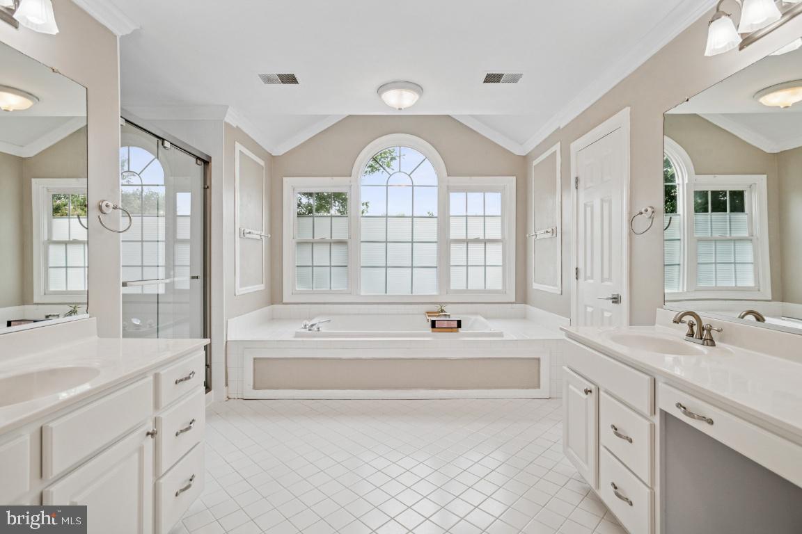 18993 LONGHOUSE PL, LEESBURG, Virginia 20176, 4 Bedrooms Bedrooms, ,4 BathroomsBathrooms,Residential,For sale,18993 LONGHOUSE PL,VALO2101920 MLS # VALO2101920