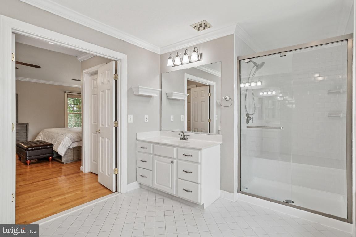 18993 LONGHOUSE PL, LEESBURG, Virginia 20176, 4 Bedrooms Bedrooms, ,4 BathroomsBathrooms,Residential,For sale,18993 LONGHOUSE PL,VALO2101920 MLS # VALO2101920