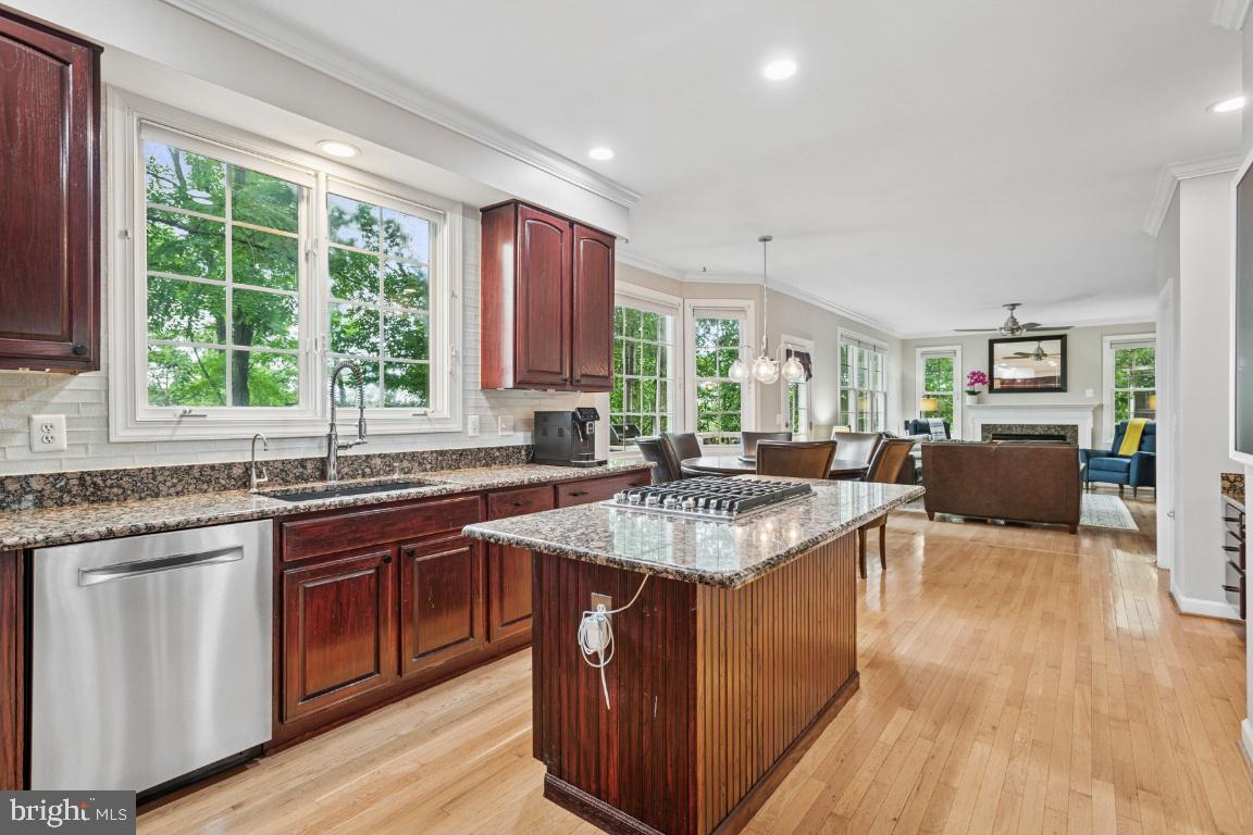 18993 LONGHOUSE PL, LEESBURG, Virginia 20176, 4 Bedrooms Bedrooms, ,4 BathroomsBathrooms,Residential,For sale,18993 LONGHOUSE PL,VALO2101920 MLS # VALO2101920