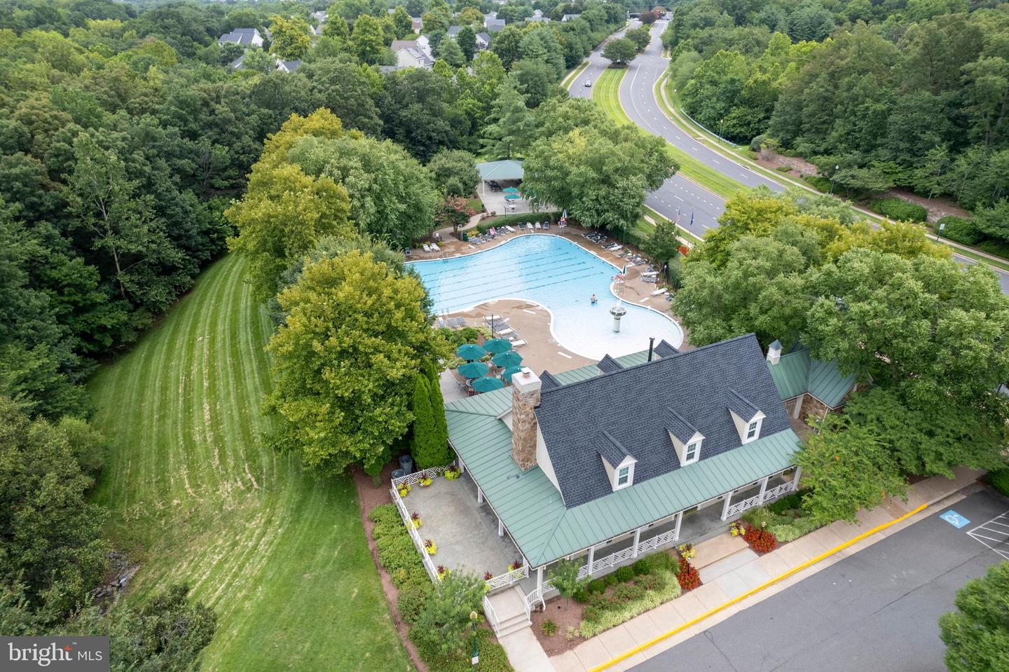 12215 CONVEYOR CT, BRISTOW, Virginia 20136, 4 Bedrooms Bedrooms, ,3 BathroomsBathrooms,Residential,For sale,12215 CONVEYOR CT,VAPW2099046 MLS # VAPW2099046