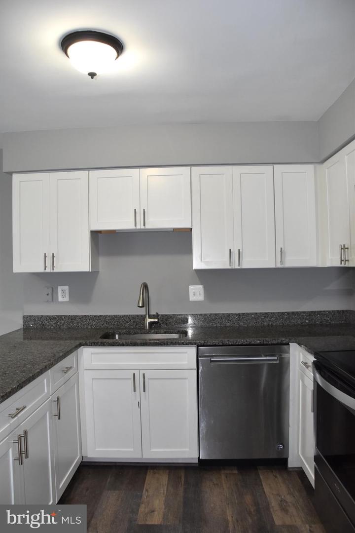 892 SMARTTS LN NE, LEESBURG, Virginia 20176, 3 Bedrooms Bedrooms, ,2 BathroomsBathrooms,Residential,For sale,892 SMARTTS LN NE,VALO2102884 MLS # VALO2102884