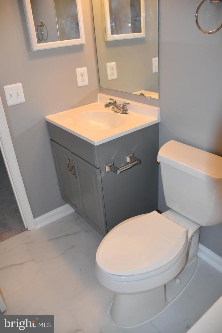 892 SMARTTS LN NE, LEESBURG, Virginia 20176, 3 Bedrooms Bedrooms, ,2 BathroomsBathrooms,Residential,For sale,892 SMARTTS LN NE,VALO2102884 MLS # VALO2102884