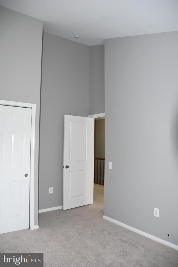 892 SMARTTS LN NE, LEESBURG, Virginia 20176, 3 Bedrooms Bedrooms, ,2 BathroomsBathrooms,Residential,For sale,892 SMARTTS LN NE,VALO2102884 MLS # VALO2102884