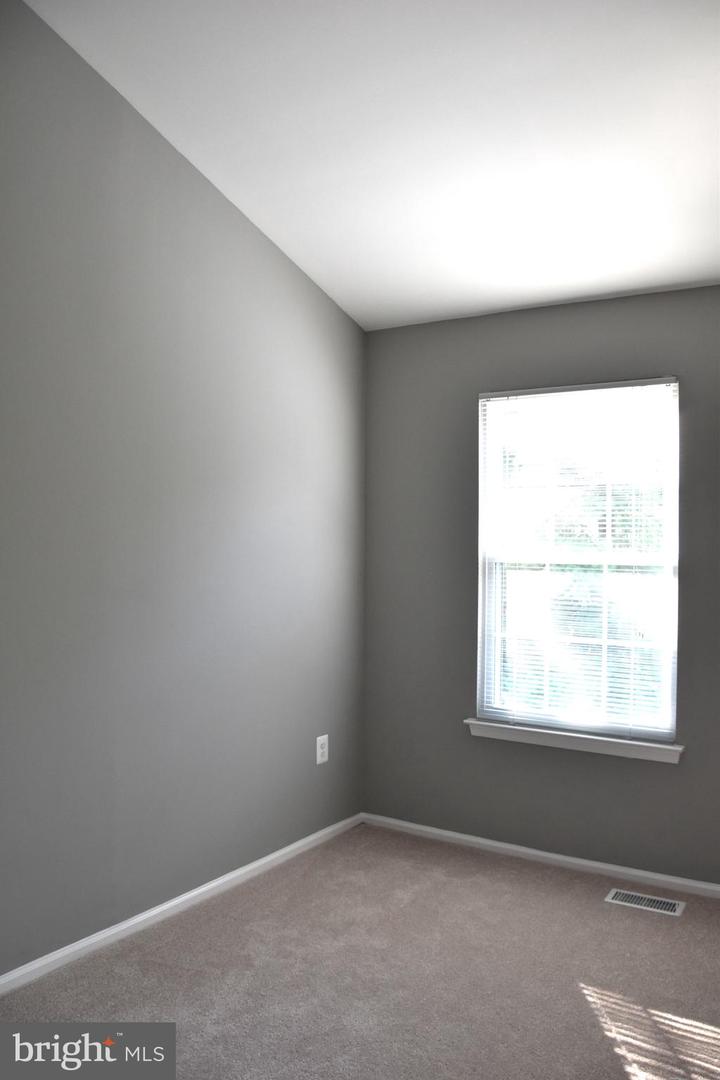 892 SMARTTS LN NE, LEESBURG, Virginia 20176, 3 Bedrooms Bedrooms, ,2 BathroomsBathrooms,Residential,For sale,892 SMARTTS LN NE,VALO2102884 MLS # VALO2102884
