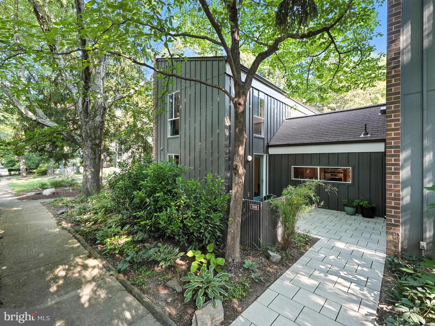 11515 LINKS DR, RESTON, Virginia 20190, 2 Bedrooms Bedrooms, ,1 BathroomBathrooms,Residential,For sale,11515 LINKS DR,VAFX2256932 MLS # VAFX2256932