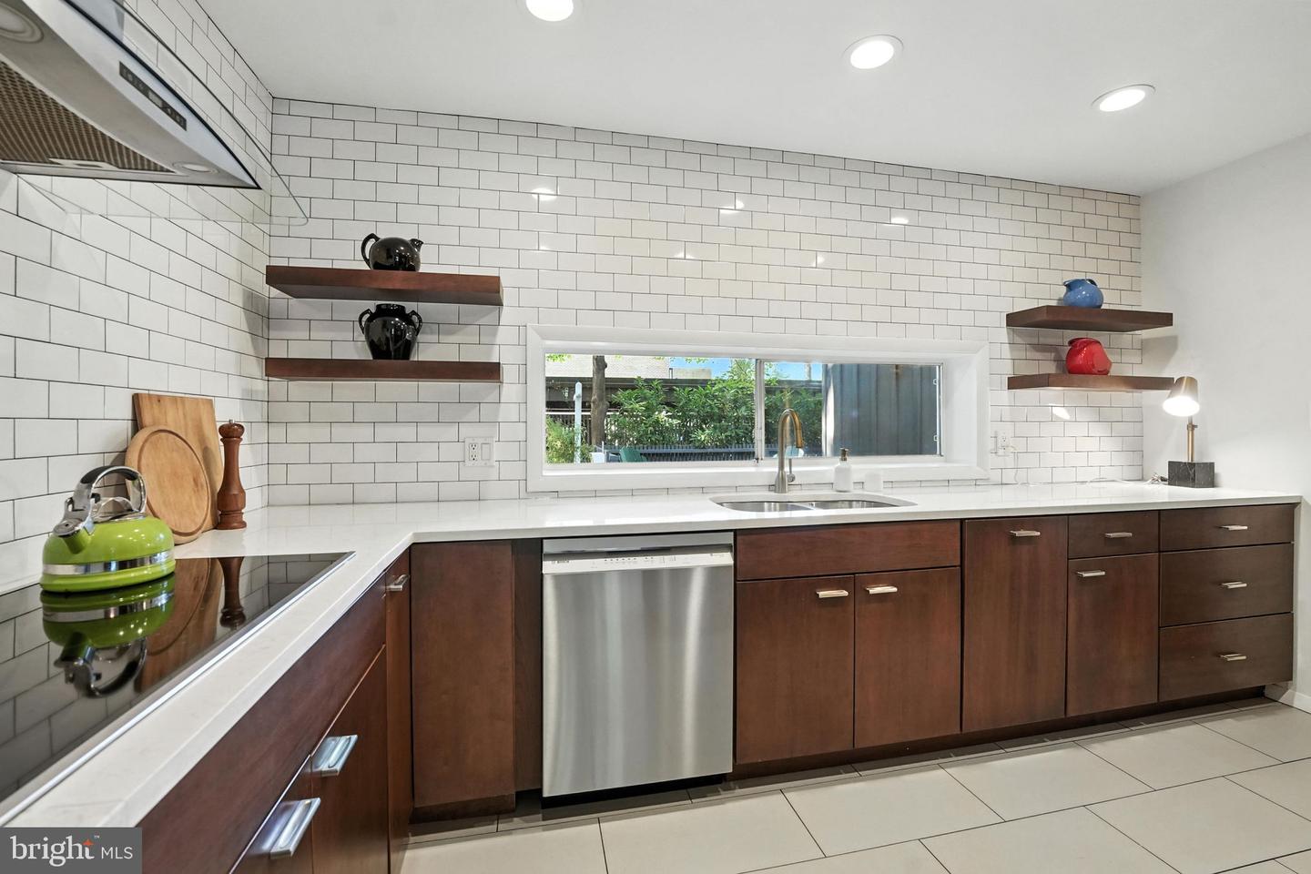 11515 LINKS DR, RESTON, Virginia 20190, 2 Bedrooms Bedrooms, ,1 BathroomBathrooms,Residential,For sale,11515 LINKS DR,VAFX2256932 MLS # VAFX2256932