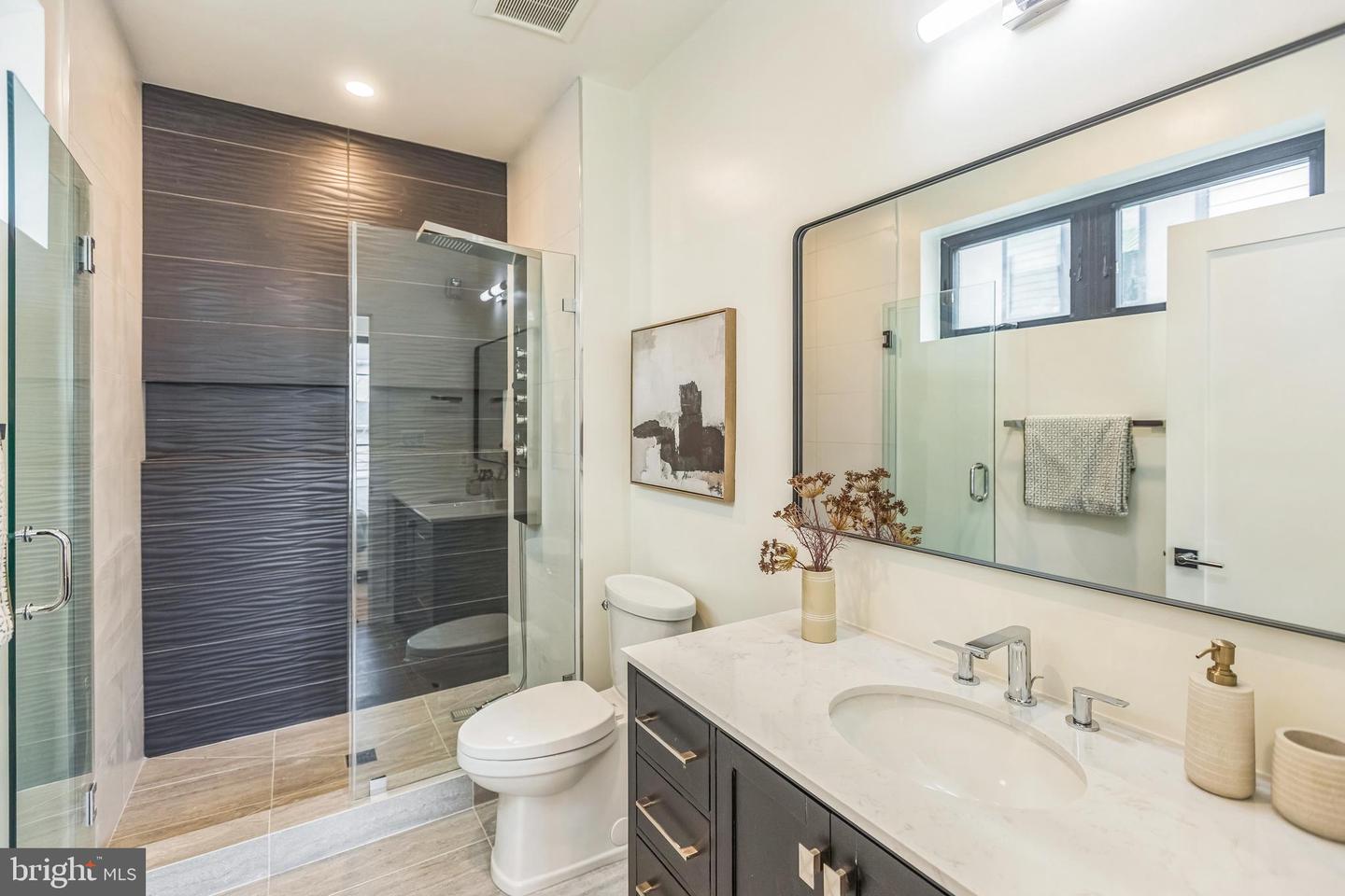 7125 GEORGIA AVE NW #4, WASHINGTON, District Of Columbia 20012, 2 Bedrooms Bedrooms, ,2 BathroomsBathrooms,Residential,For sale,7125 GEORGIA AVE NW #4,DCDC2211666 MLS # DCDC2211666