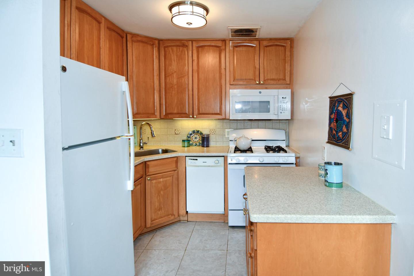 1519 S GEORGE MASON DR #10, ARLINGTON, Virginia 22204, 1 Bedroom Bedrooms, ,1 BathroomBathrooms,Residential,For sale,1519 S GEORGE MASON DR #10,VAAR2061092 MLS # VAAR2061092