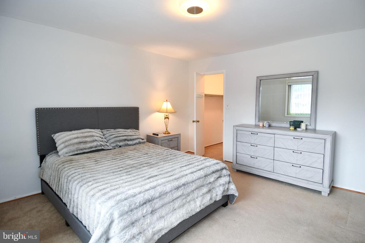 1519 S GEORGE MASON DR #10, ARLINGTON, Virginia 22204, 1 Bedroom Bedrooms, ,1 BathroomBathrooms,Residential,For sale,1519 S GEORGE MASON DR #10,VAAR2061092 MLS # VAAR2061092