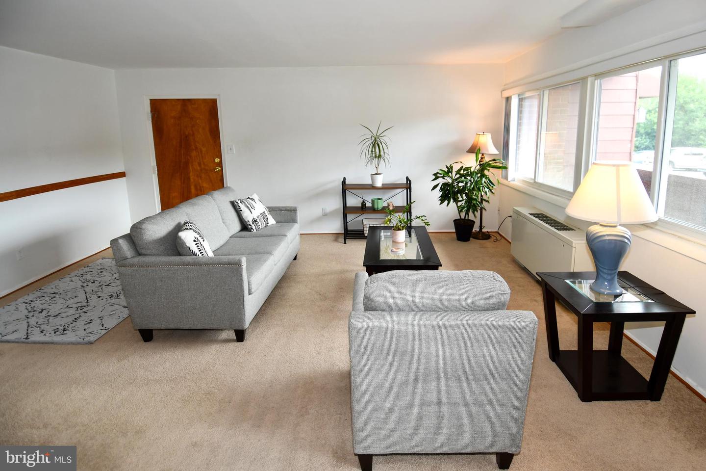 1519 S GEORGE MASON DR #10, ARLINGTON, Virginia 22204, 1 Bedroom Bedrooms, ,1 BathroomBathrooms,Residential,For sale,1519 S GEORGE MASON DR #10,VAAR2061092 MLS # VAAR2061092