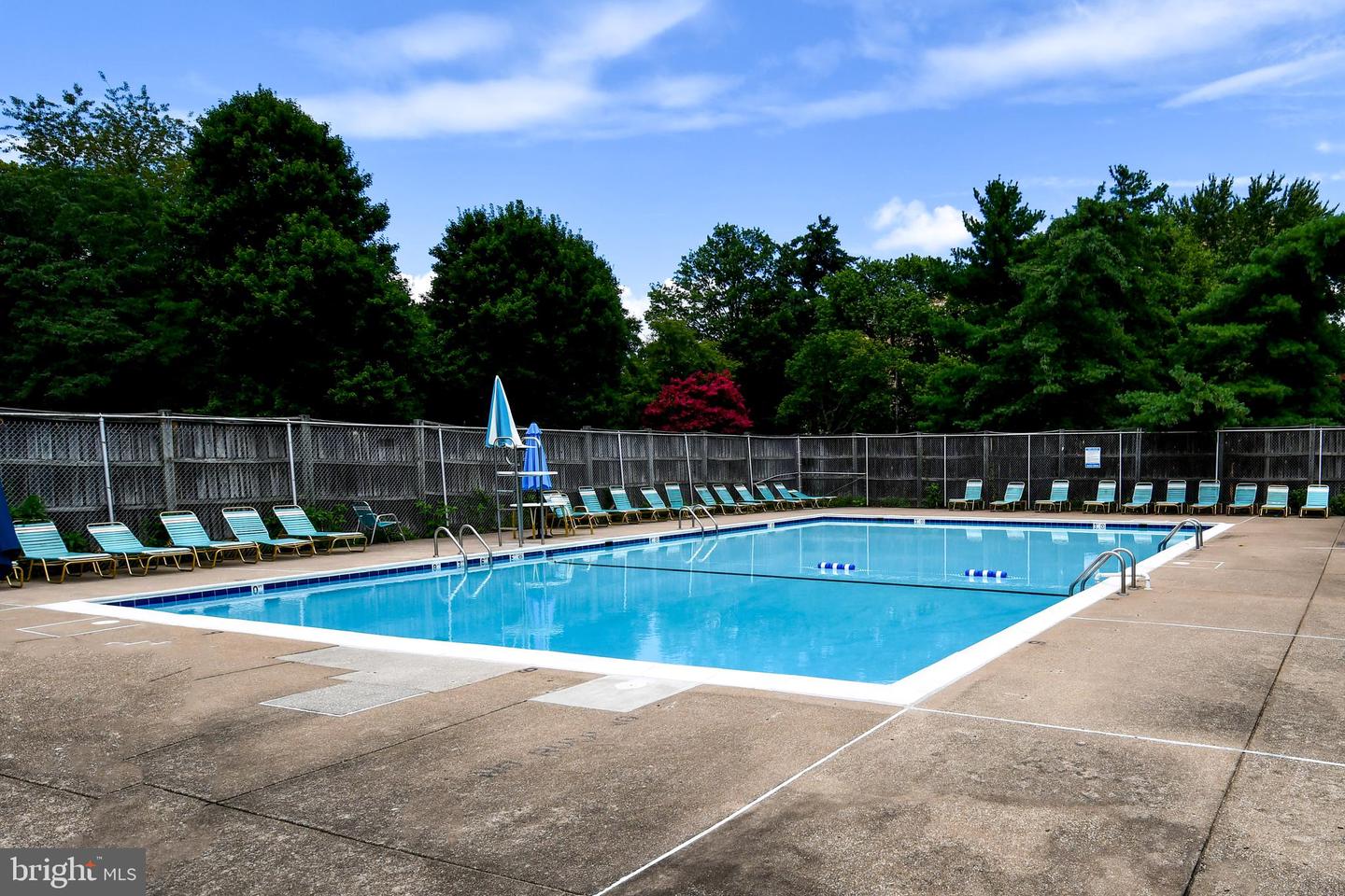 1519 S GEORGE MASON DR #10, ARLINGTON, Virginia 22204, 1 Bedroom Bedrooms, ,1 BathroomBathrooms,Residential,For sale,1519 S GEORGE MASON DR #10,VAAR2061092 MLS # VAAR2061092