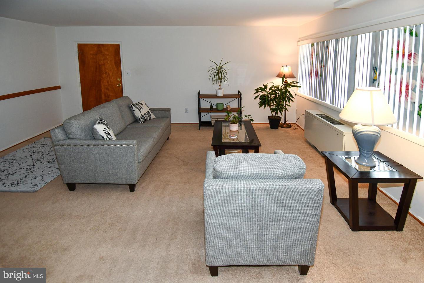 1519 S GEORGE MASON DR #10, ARLINGTON, Virginia 22204, 1 Bedroom Bedrooms, ,1 BathroomBathrooms,Residential,For sale,1519 S GEORGE MASON DR #10,VAAR2061092 MLS # VAAR2061092