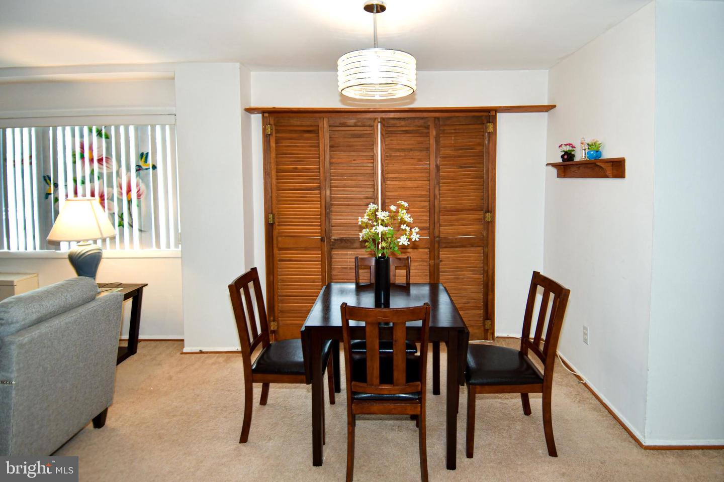1519 S GEORGE MASON DR #10, ARLINGTON, Virginia 22204, 1 Bedroom Bedrooms, ,1 BathroomBathrooms,Residential,For sale,1519 S GEORGE MASON DR #10,VAAR2061092 MLS # VAAR2061092