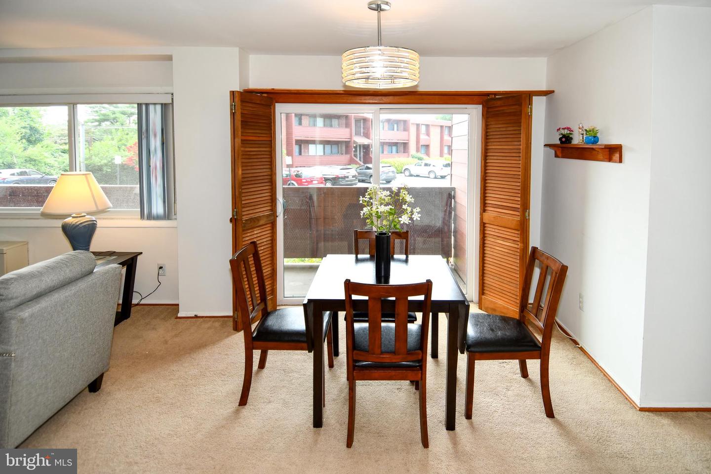 1519 S GEORGE MASON DR #10, ARLINGTON, Virginia 22204, 1 Bedroom Bedrooms, ,1 BathroomBathrooms,Residential,For sale,1519 S GEORGE MASON DR #10,VAAR2061092 MLS # VAAR2061092