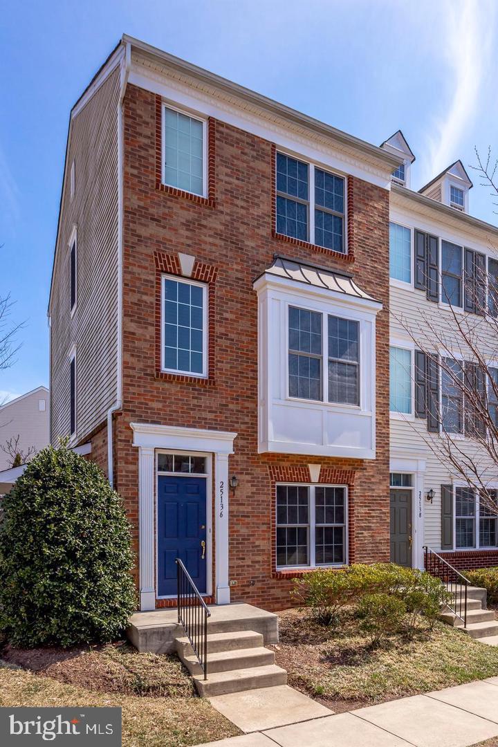 25136 MONTEITH TER, CHANTILLY, Virginia 20152, 3 Bedrooms Bedrooms, ,3 BathroomsBathrooms,Residential,For sale,25136 MONTEITH TER,VALO2102678 MLS # VALO2102678