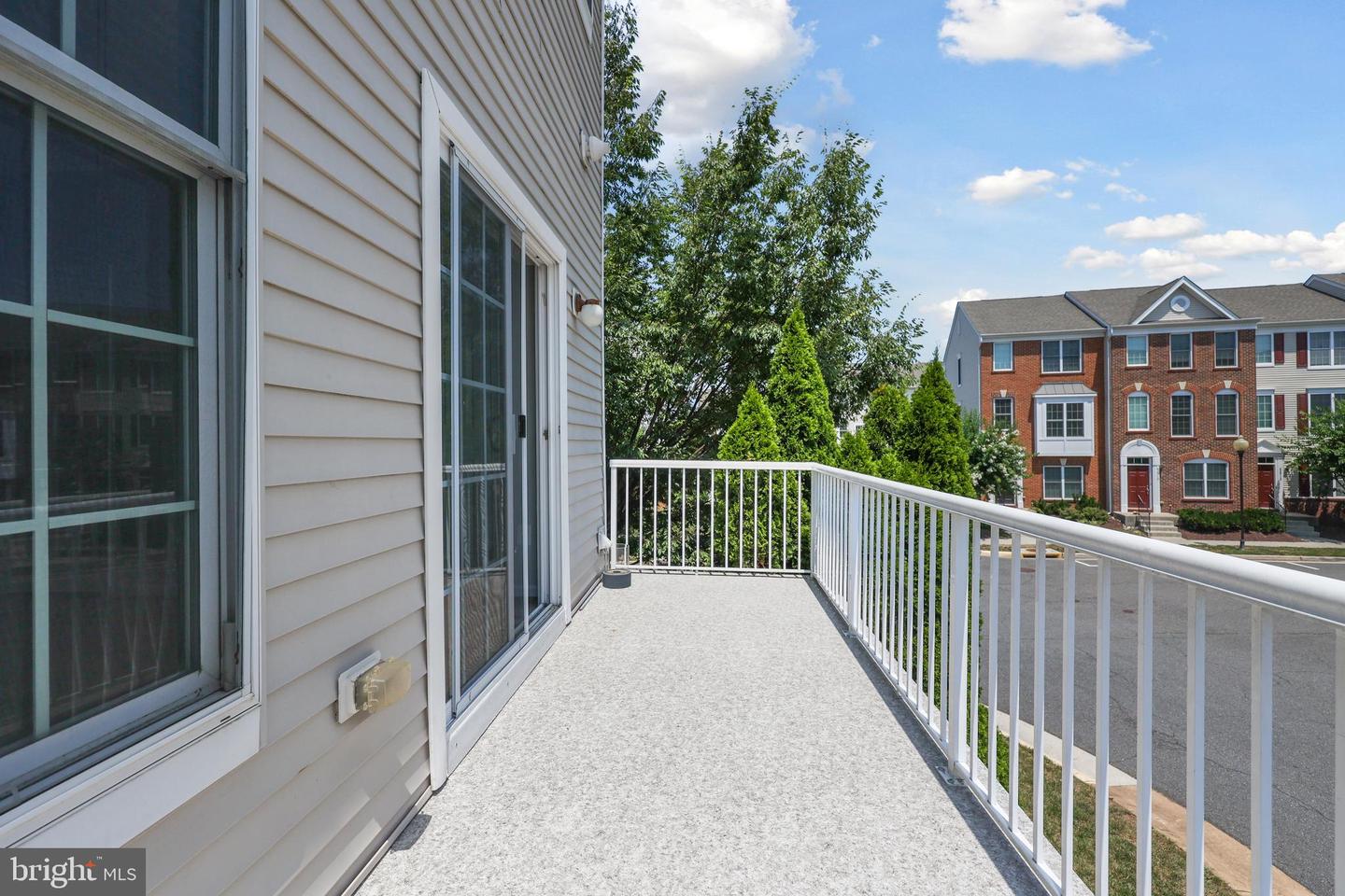 25136 MONTEITH TER, CHANTILLY, Virginia 20152, 3 Bedrooms Bedrooms, ,3 BathroomsBathrooms,Residential,For sale,25136 MONTEITH TER,VALO2102678 MLS # VALO2102678