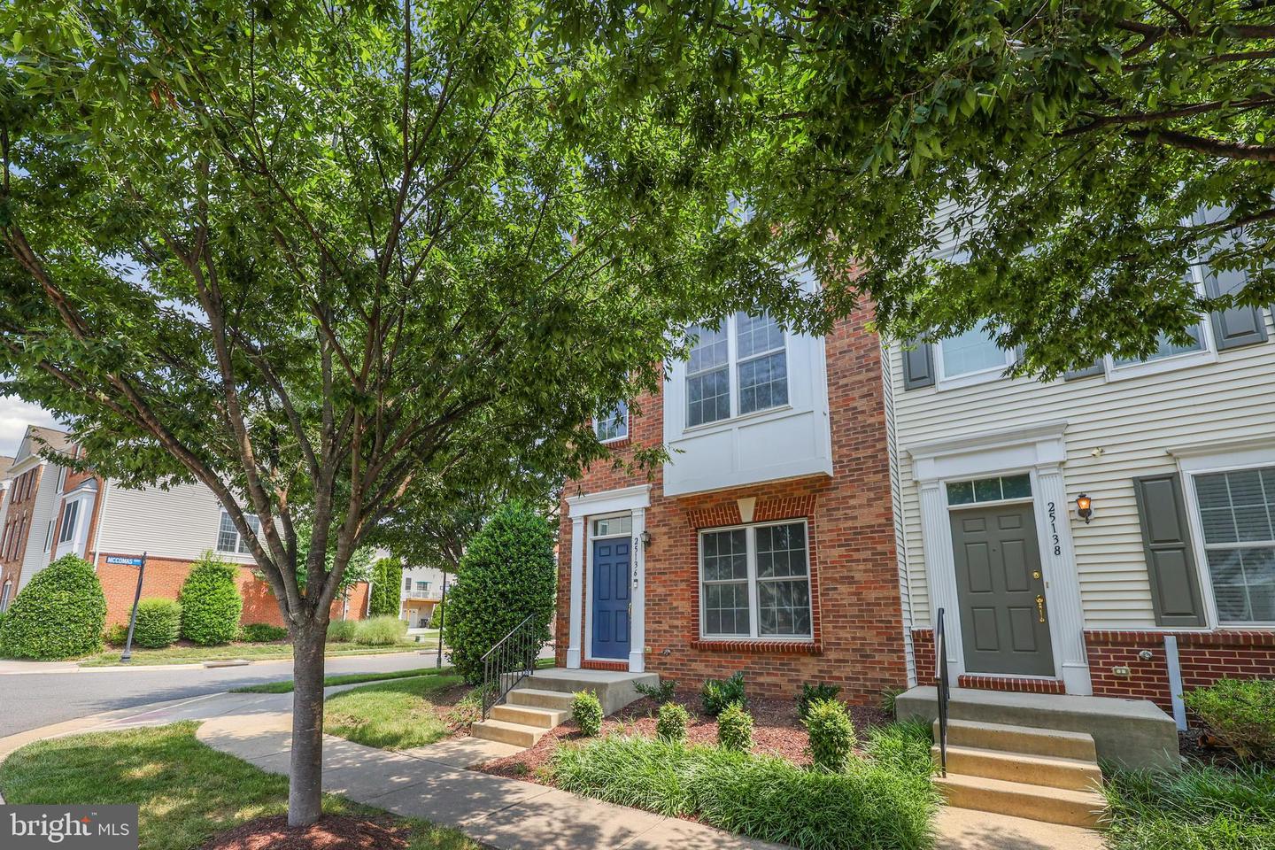 25136 MONTEITH TER, CHANTILLY, Virginia 20152, 3 Bedrooms Bedrooms, ,3 BathroomsBathrooms,Residential,For sale,25136 MONTEITH TER,VALO2102678 MLS # VALO2102678