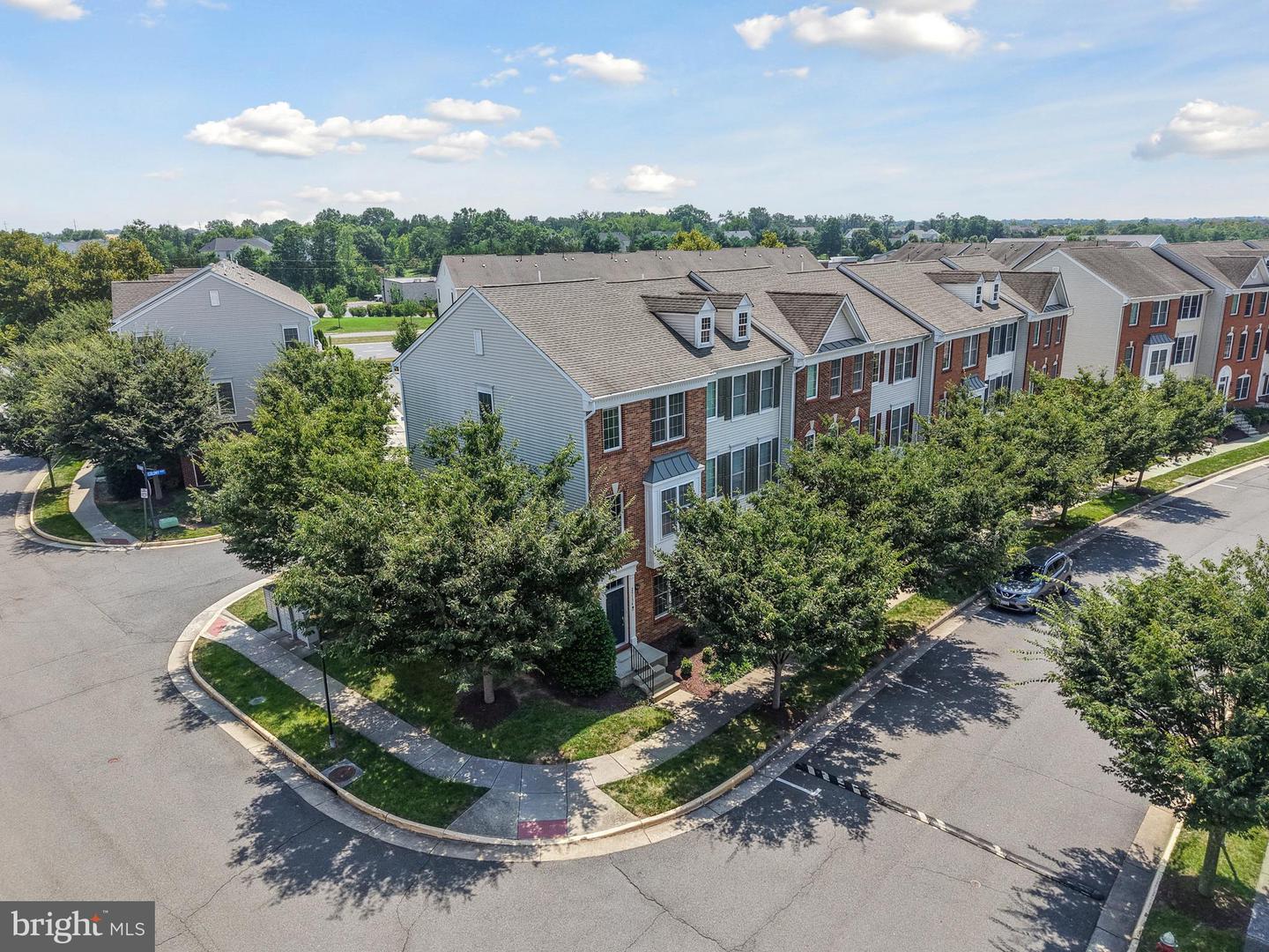 25136 MONTEITH TER, CHANTILLY, Virginia 20152, 3 Bedrooms Bedrooms, ,3 BathroomsBathrooms,Residential,For sale,25136 MONTEITH TER,VALO2102678 MLS # VALO2102678