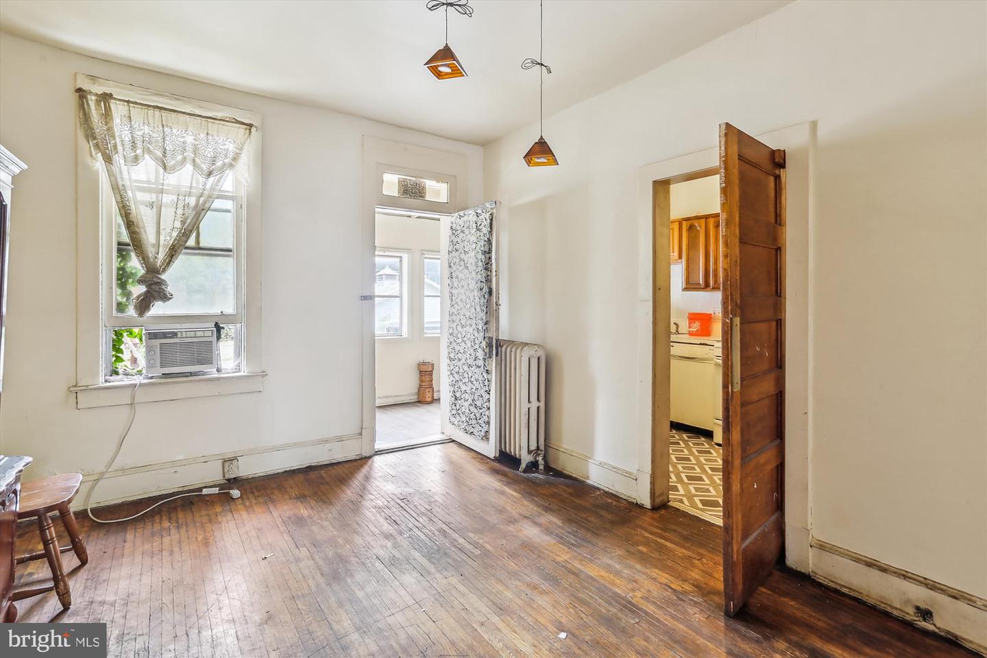 919 FARRAGUT ST NW, WASHINGTON, District Of Columbia 20011, 3 Bedrooms Bedrooms, ,1 BathroomBathrooms,Residential,For sale,919 FARRAGUT ST NW,DCDC2211542 MLS # DCDC2211542