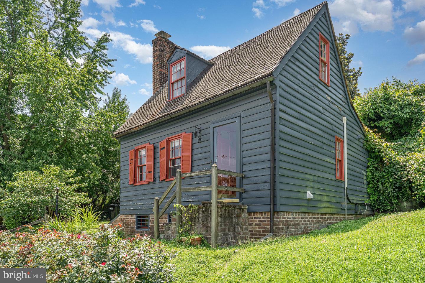 210 SOPHIA ST, FREDERICKSBURG, Virginia 22401, 1 Bedroom Bedrooms, ,1 BathroomBathrooms,Residential,For sale,210 SOPHIA ST,VAFB2008634 MLS # VAFB2008634