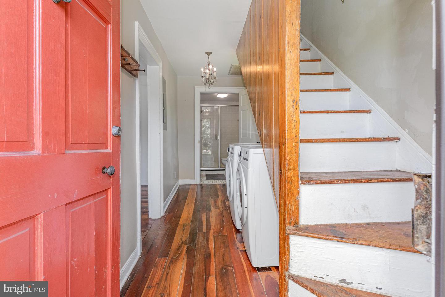 210 SOPHIA ST, FREDERICKSBURG, Virginia 22401, 1 Bedroom Bedrooms, ,1 BathroomBathrooms,Residential,For sale,210 SOPHIA ST,VAFB2008634 MLS # VAFB2008634