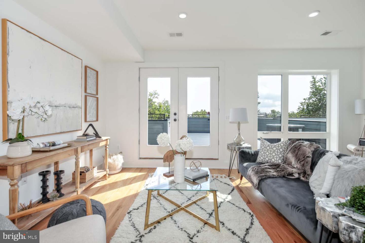 426 MANOR PL NW #C, WASHINGTON, District Of Columbia 20010, 3 Bedrooms Bedrooms, ,2 BathroomsBathrooms,Residential,For sale,426 MANOR PL NW #C,DCDC2211622 MLS # DCDC2211622