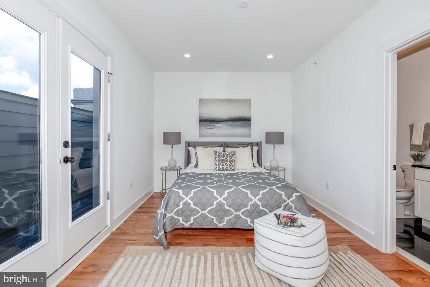 426 MANOR PL NW #C, WASHINGTON, District Of Columbia 20010, 3 Bedrooms Bedrooms, ,2 BathroomsBathrooms,Residential,For sale,426 MANOR PL NW #C,DCDC2211622 MLS # DCDC2211622