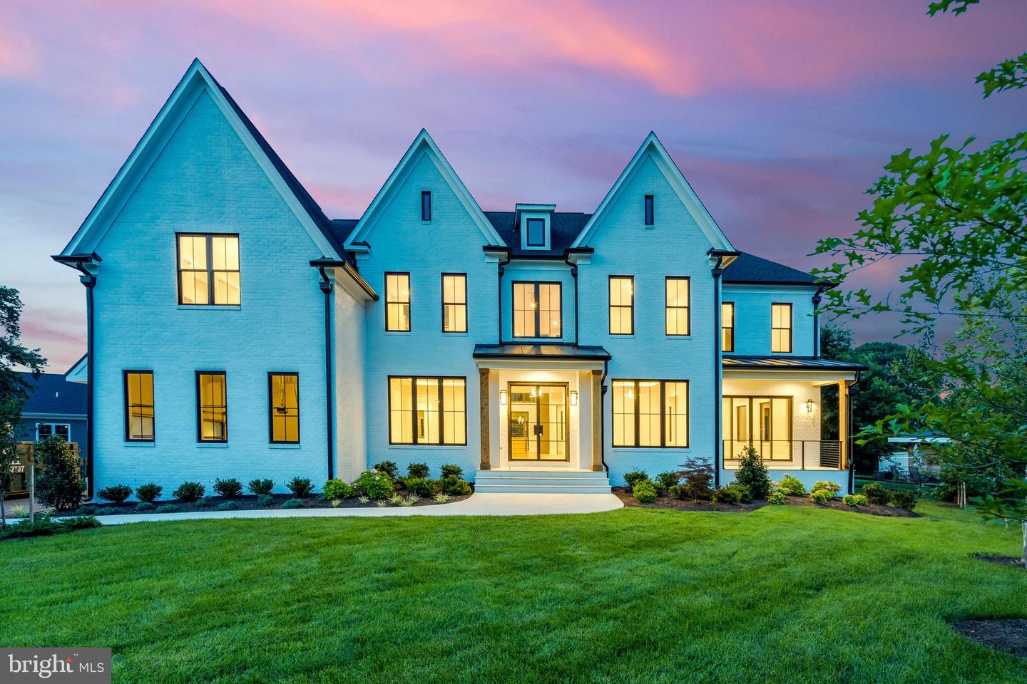 11410 WAPLES MILL RD, OAKTON, Virginia 22124, 5 Bedrooms Bedrooms, ,5 BathroomsBathrooms,Residential,For sale,11410 WAPLES MILL RD,VAFX2256968 MLS # VAFX2256968