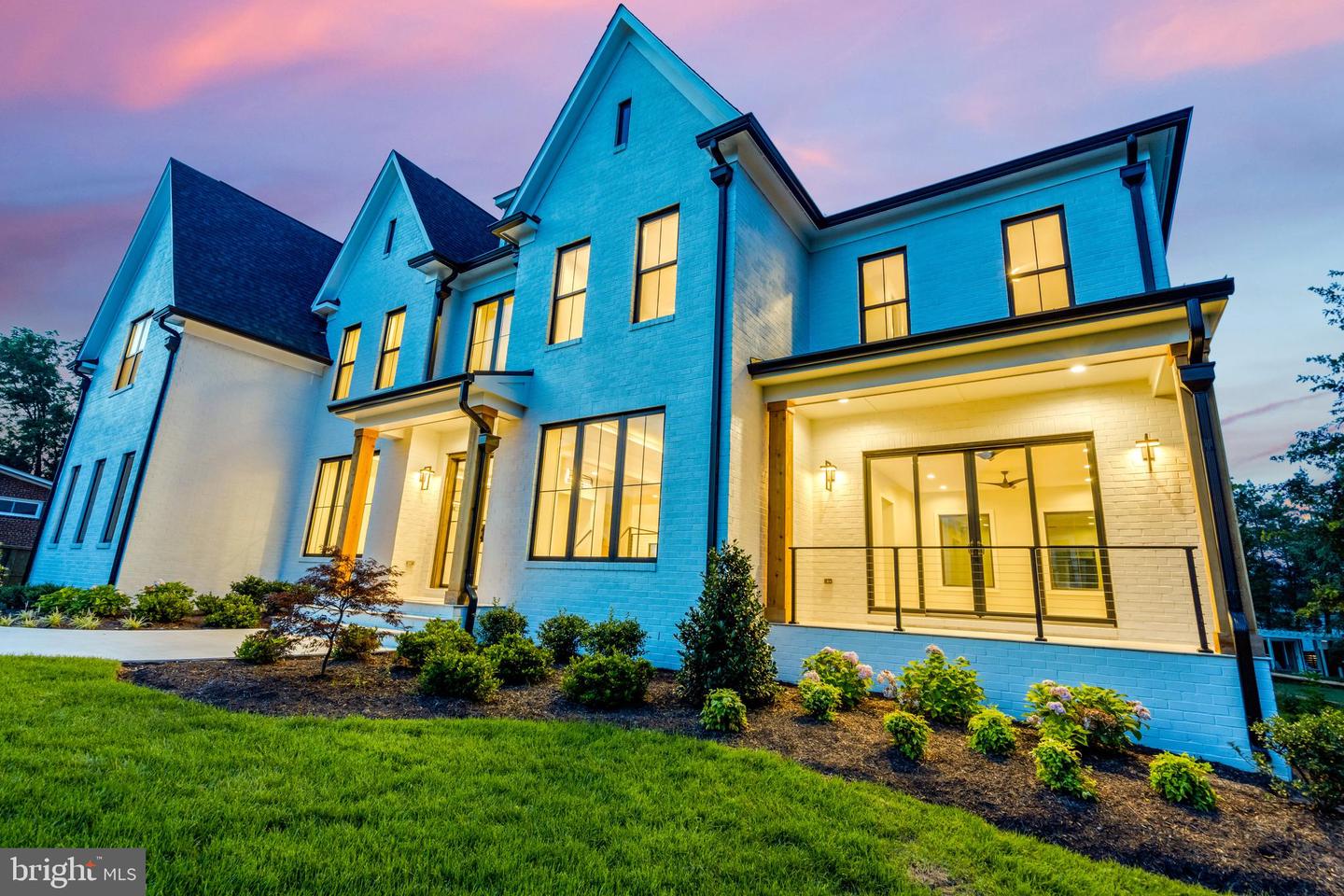11410 WAPLES MILL RD, OAKTON, Virginia 22124, 5 Bedrooms Bedrooms, ,5 BathroomsBathrooms,Residential,For sale,11410 WAPLES MILL RD,VAFX2256968 MLS # VAFX2256968