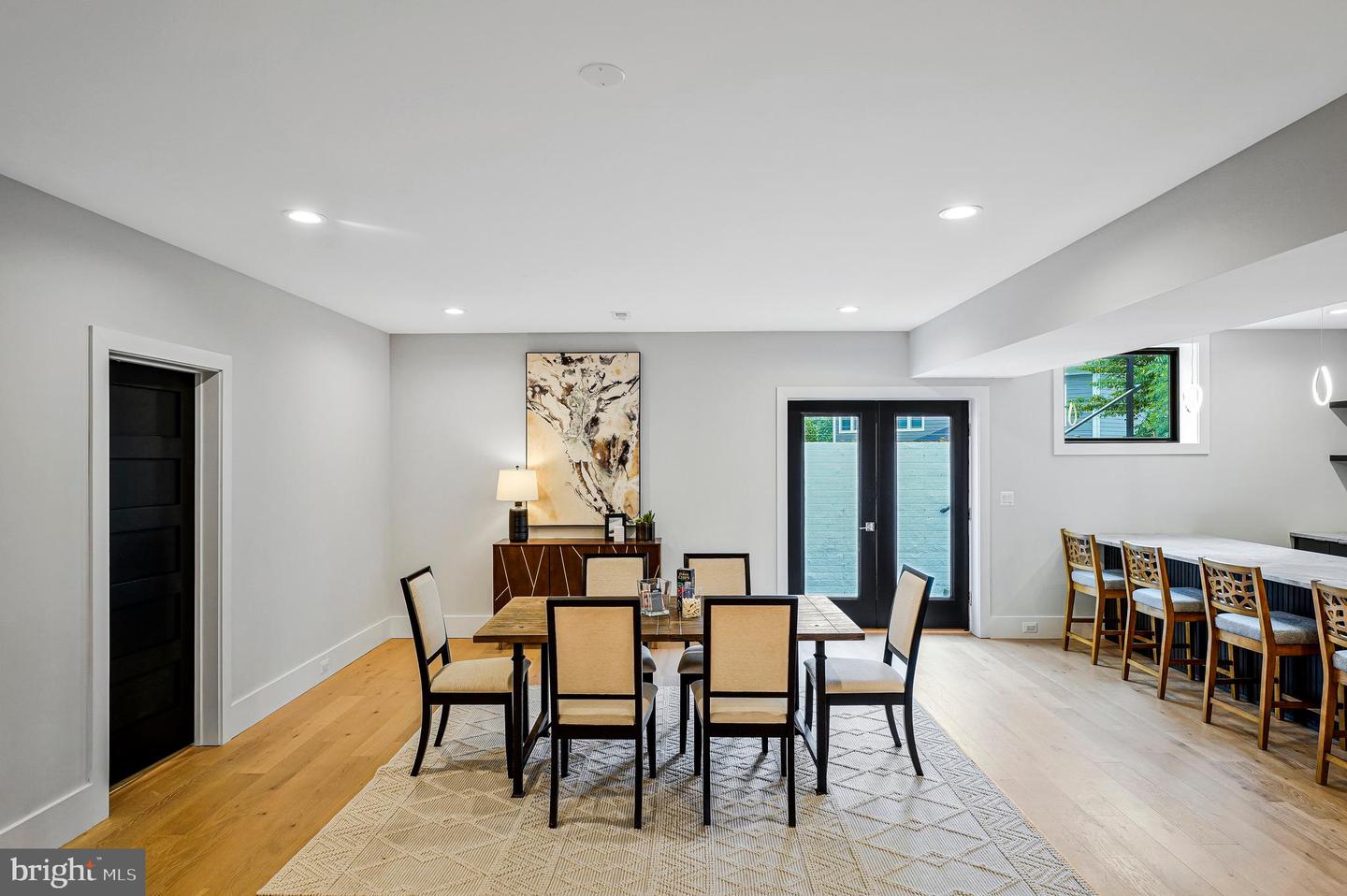 11410 WAPLES MILL RD, OAKTON, Virginia 22124, 5 Bedrooms Bedrooms, ,5 BathroomsBathrooms,Residential,For sale,11410 WAPLES MILL RD,VAFX2256968 MLS # VAFX2256968