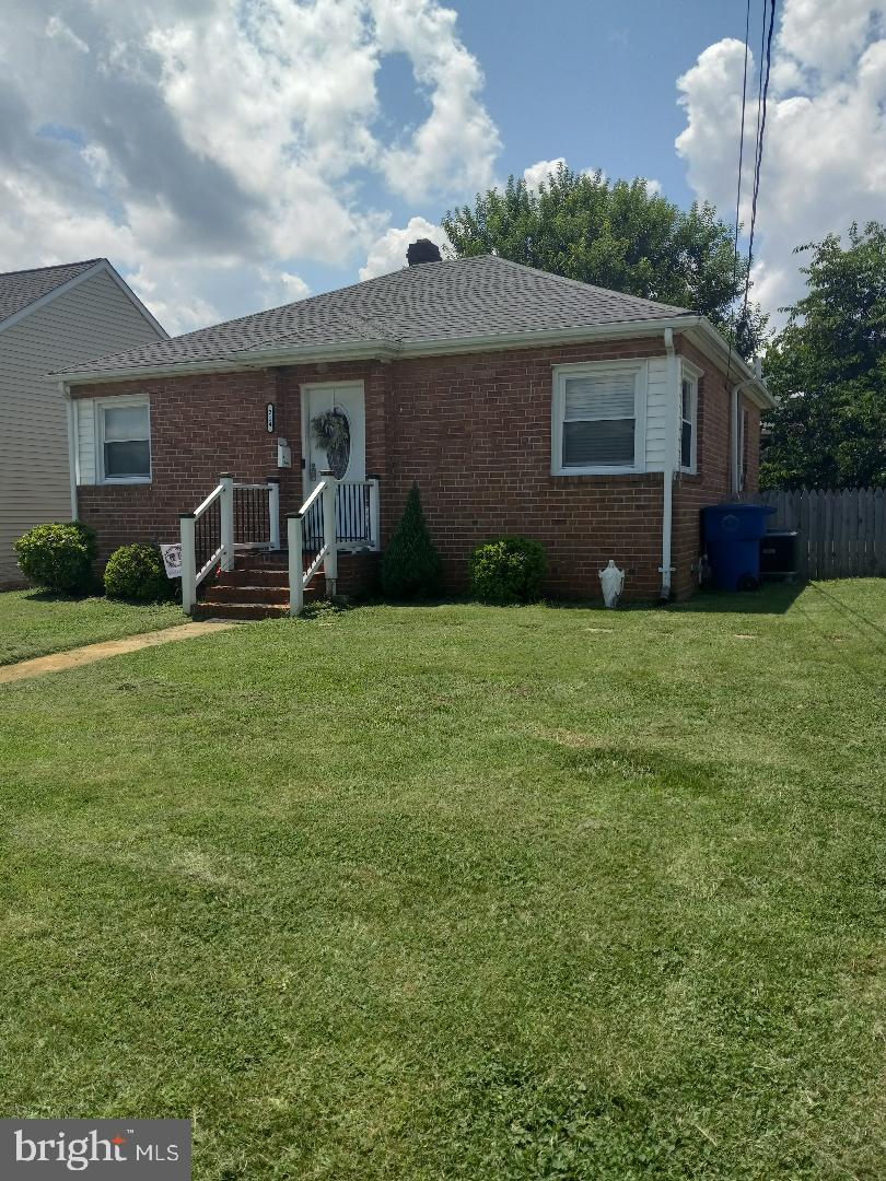 214 WASHINGTON AVE, FRONT ROYAL, Virginia 22630, 3 Bedrooms Bedrooms, ,2 BathroomsBathrooms,Residential,For sale,214 WASHINGTON AVE,VAWR2011812 MLS # VAWR2011812