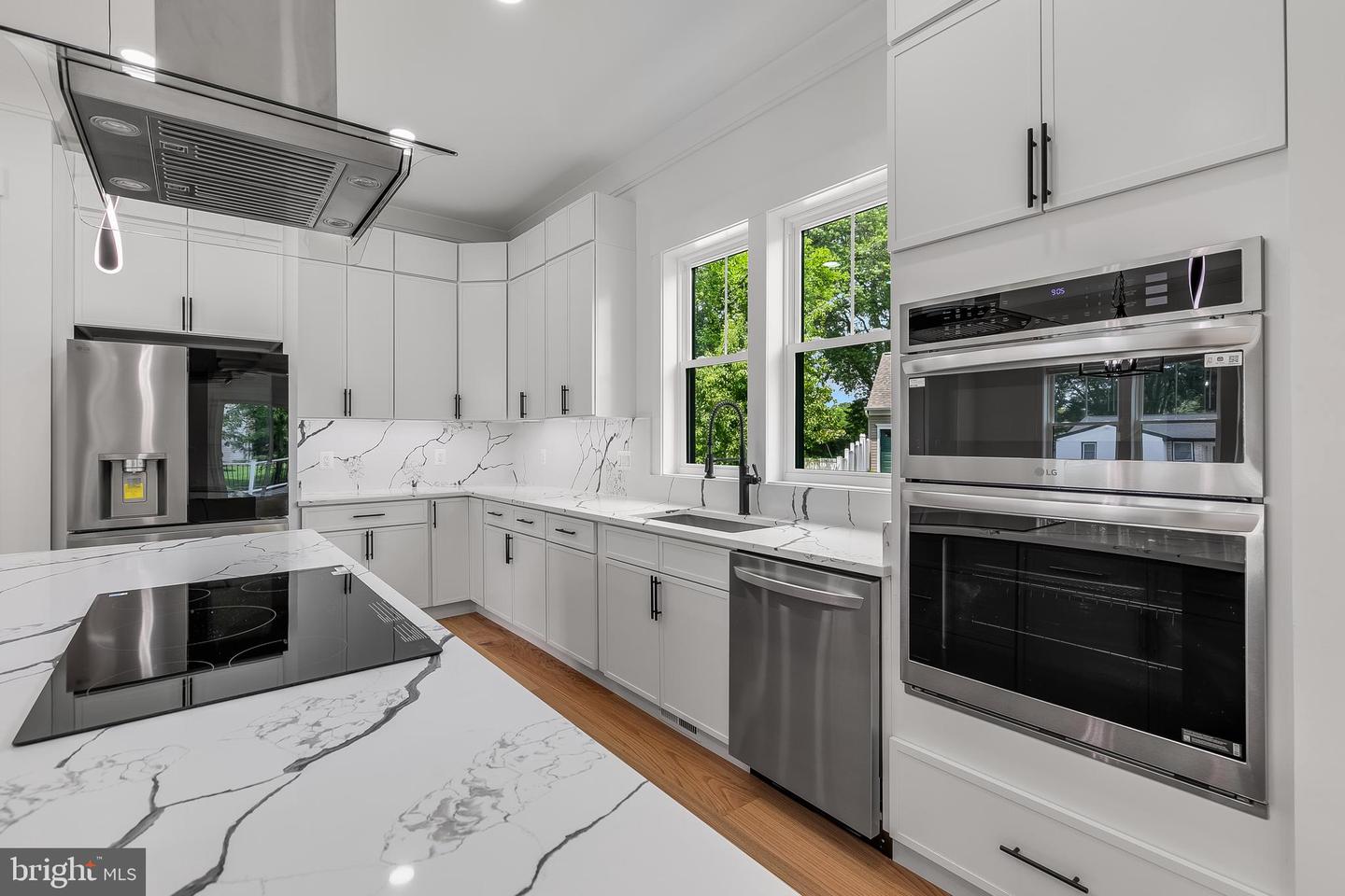 2817 DEREK RD, ALEXANDRIA, Virginia 22306, 6 Bedrooms Bedrooms, ,5 BathroomsBathrooms,Residential,For sale,2817 DEREK RD,VAFX2257250 MLS # VAFX2257250