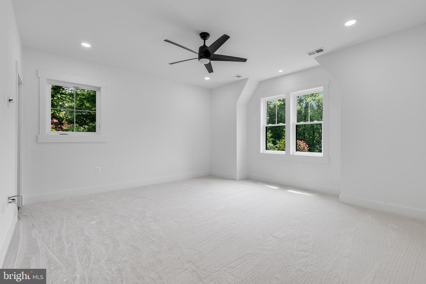 2817 DEREK RD, ALEXANDRIA, Virginia 22306, 6 Bedrooms Bedrooms, ,5 BathroomsBathrooms,Residential,For sale,2817 DEREK RD,VAFX2257250 MLS # VAFX2257250