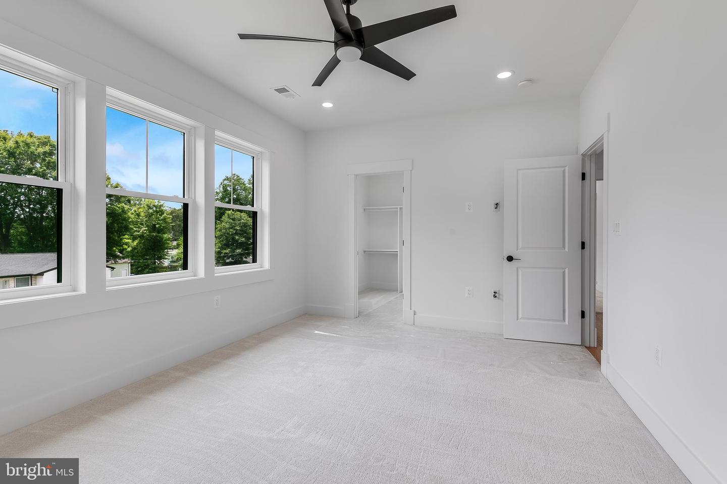 2817 DEREK RD, ALEXANDRIA, Virginia 22306, 6 Bedrooms Bedrooms, ,5 BathroomsBathrooms,Residential,For sale,2817 DEREK RD,VAFX2257250 MLS # VAFX2257250