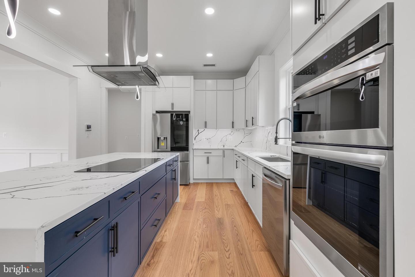 2817 DEREK RD, ALEXANDRIA, Virginia 22306, 6 Bedrooms Bedrooms, ,5 BathroomsBathrooms,Residential,For sale,2817 DEREK RD,VAFX2257250 MLS # VAFX2257250
