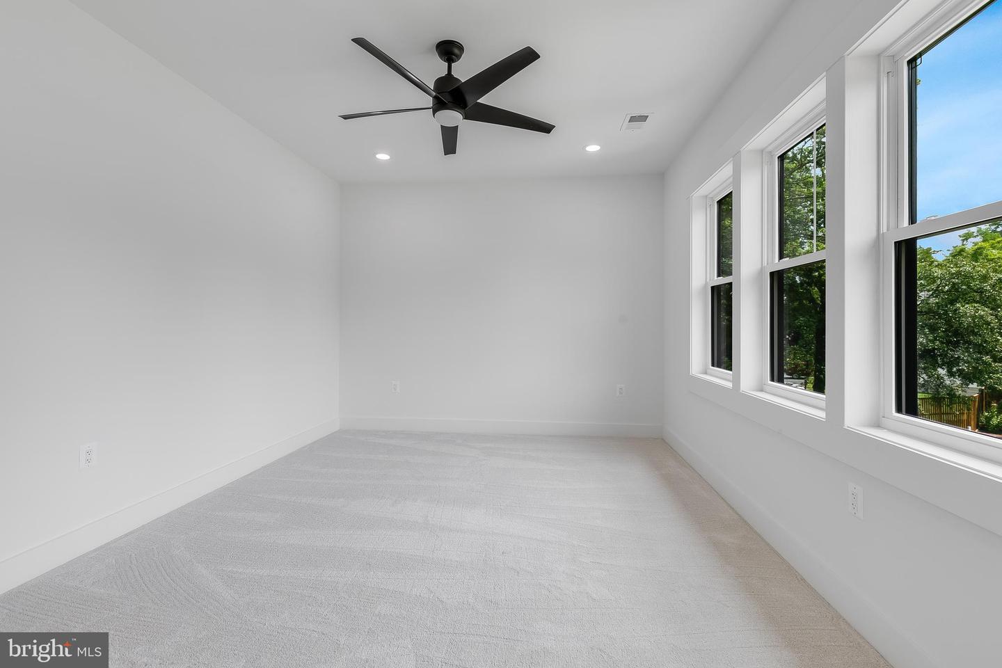 2817 DEREK RD, ALEXANDRIA, Virginia 22306, 6 Bedrooms Bedrooms, ,5 BathroomsBathrooms,Residential,For sale,2817 DEREK RD,VAFX2257250 MLS # VAFX2257250