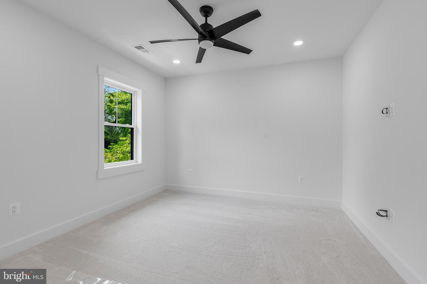 2817 DEREK RD, ALEXANDRIA, Virginia 22306, 6 Bedrooms Bedrooms, ,5 BathroomsBathrooms,Residential,For sale,2817 DEREK RD,VAFX2257250 MLS # VAFX2257250