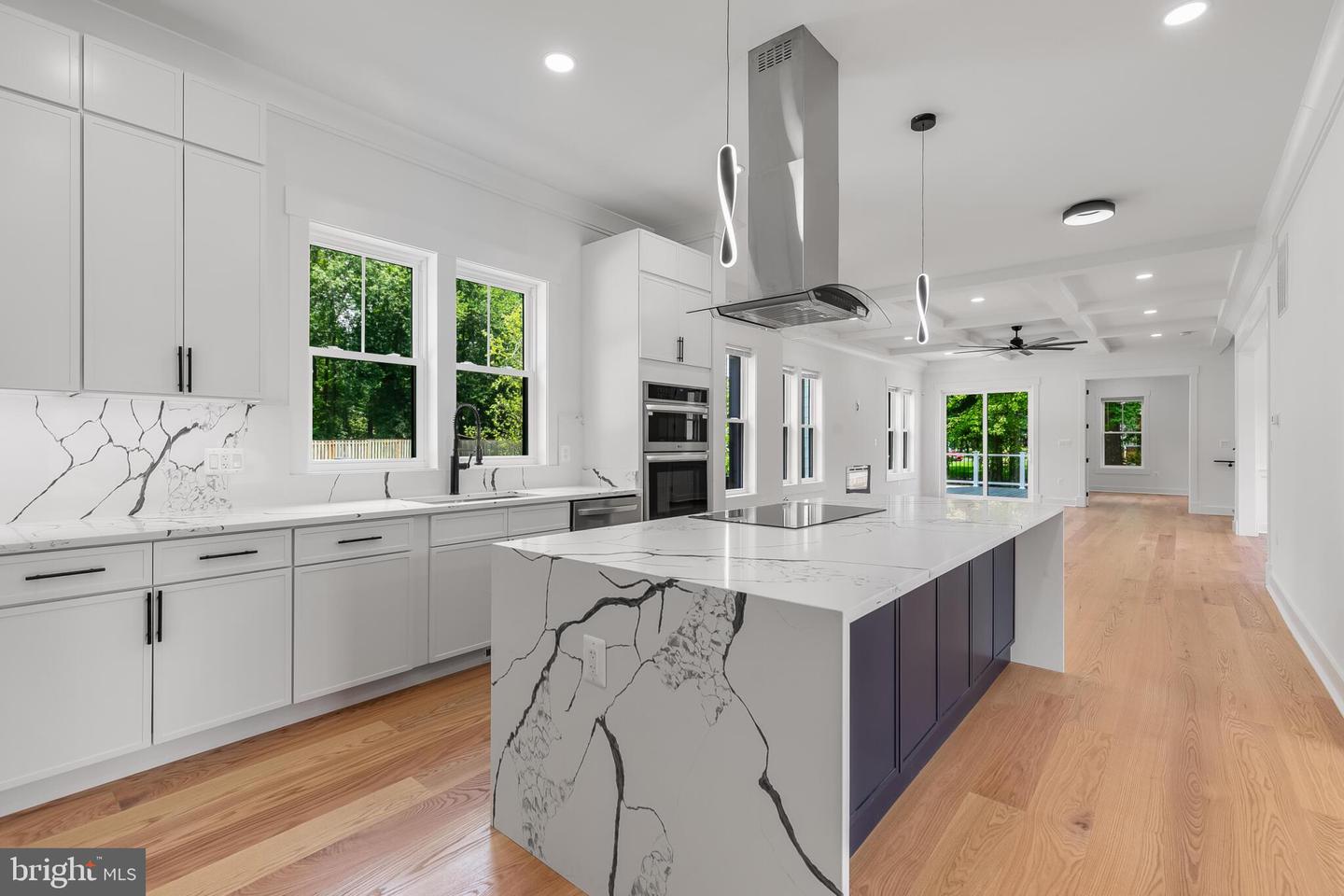 2817 DEREK RD, ALEXANDRIA, Virginia 22306, 6 Bedrooms Bedrooms, ,5 BathroomsBathrooms,Residential,For sale,2817 DEREK RD,VAFX2257250 MLS # VAFX2257250