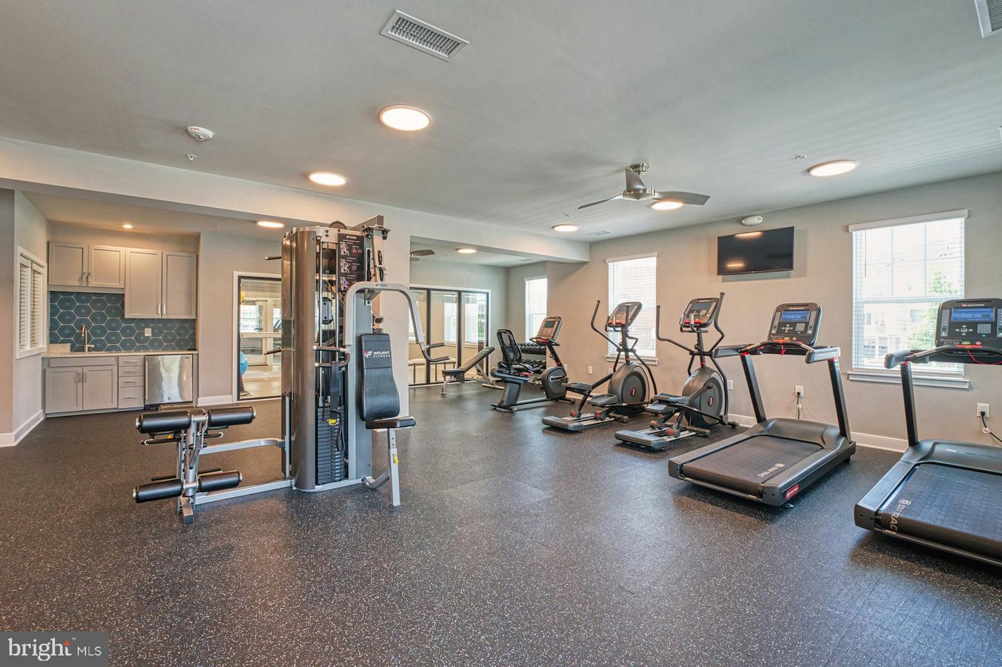 750 MOUNT AIRY TER NE #402, LEESBURG, Virginia 20176, 2 Bedrooms Bedrooms, ,2 BathroomsBathrooms,Residential,For sale,750 MOUNT AIRY TER NE #402,VALO2103068 MLS # VALO2103068