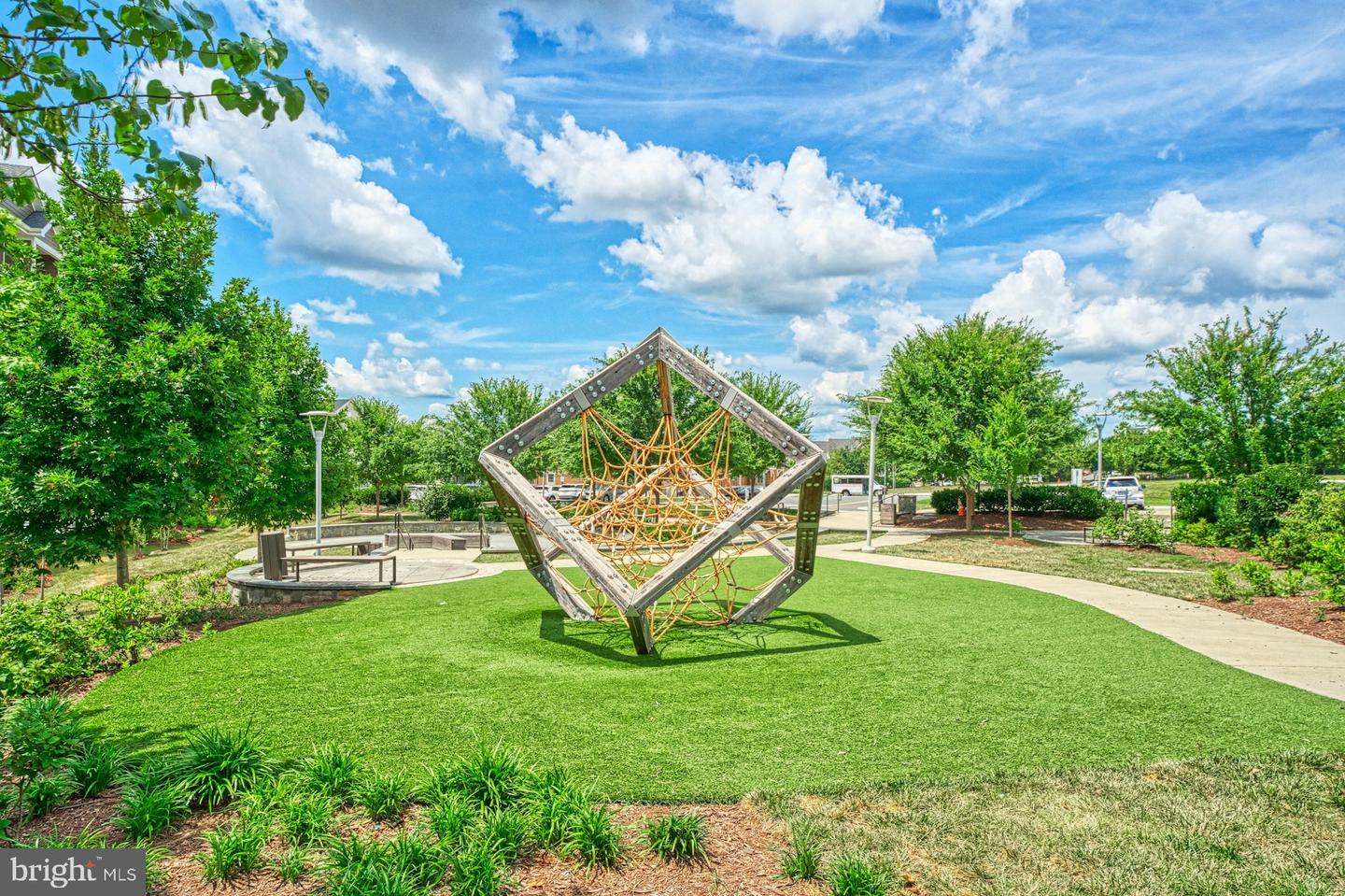 750 MOUNT AIRY TER NE #402, LEESBURG, Virginia 20176, 2 Bedrooms Bedrooms, ,2 BathroomsBathrooms,Residential,For sale,750 MOUNT AIRY TER NE #402,VALO2103068 MLS # VALO2103068