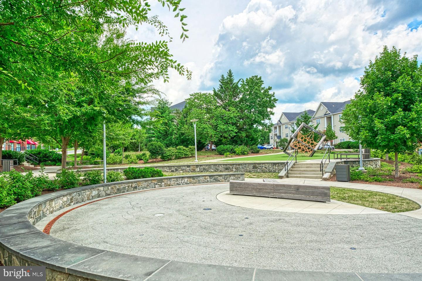 750 MOUNT AIRY TER NE #402, LEESBURG, Virginia 20176, 2 Bedrooms Bedrooms, ,2 BathroomsBathrooms,Residential,For sale,750 MOUNT AIRY TER NE #402,VALO2103068 MLS # VALO2103068