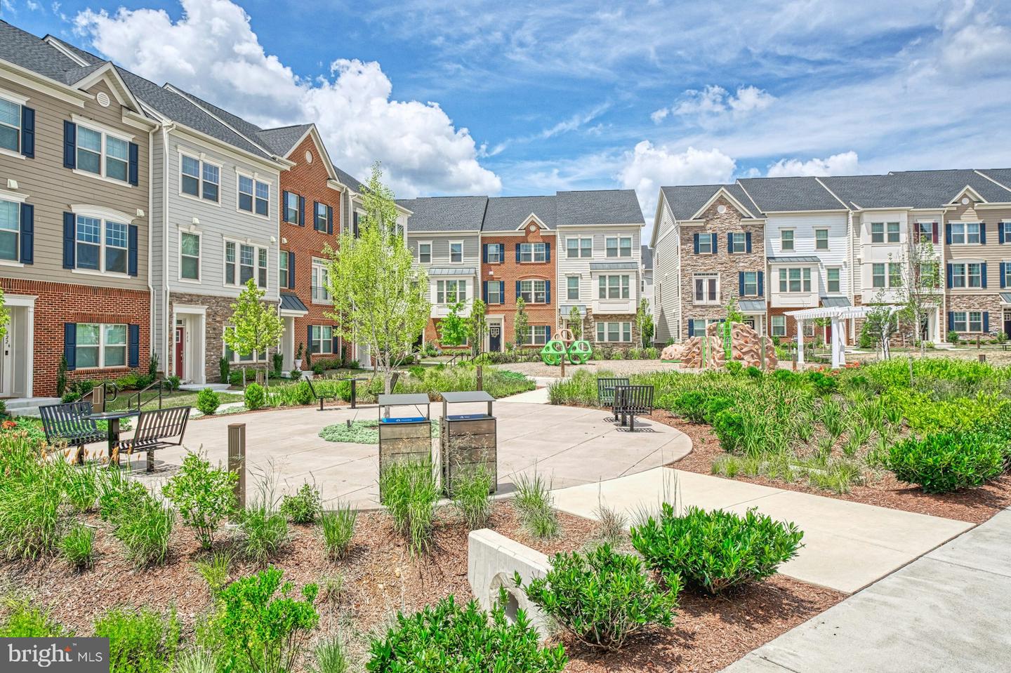 750 MOUNT AIRY TER NE #402, LEESBURG, Virginia 20176, 2 Bedrooms Bedrooms, ,2 BathroomsBathrooms,Residential,For sale,750 MOUNT AIRY TER NE #402,VALO2103068 MLS # VALO2103068