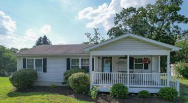109 LAKE SEVER DR, WINCHESTER, Virginia 22603, 3 Bedrooms Bedrooms, ,2 BathroomsBathrooms,Residential,For sale,109 LAKE SEVER DR,VAFV2035644 MLS # VAFV2035644