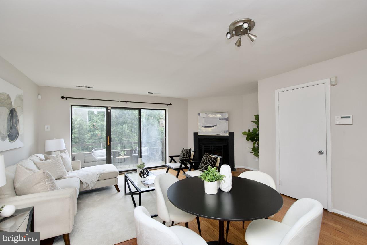 3081 HAWTHORNE DR NE #3081, WASHINGTON, District Of Columbia 20017, 2 Bedrooms Bedrooms, ,2 BathroomsBathrooms,Residential,For sale,3081 HAWTHORNE DR NE #3081,DCDC2211992 MLS # DCDC2211992