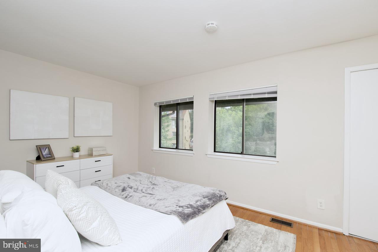 3081 HAWTHORNE DR NE #3081, WASHINGTON, District Of Columbia 20017, 2 Bedrooms Bedrooms, ,2 BathroomsBathrooms,Residential,For sale,3081 HAWTHORNE DR NE #3081,DCDC2211992 MLS # DCDC2211992