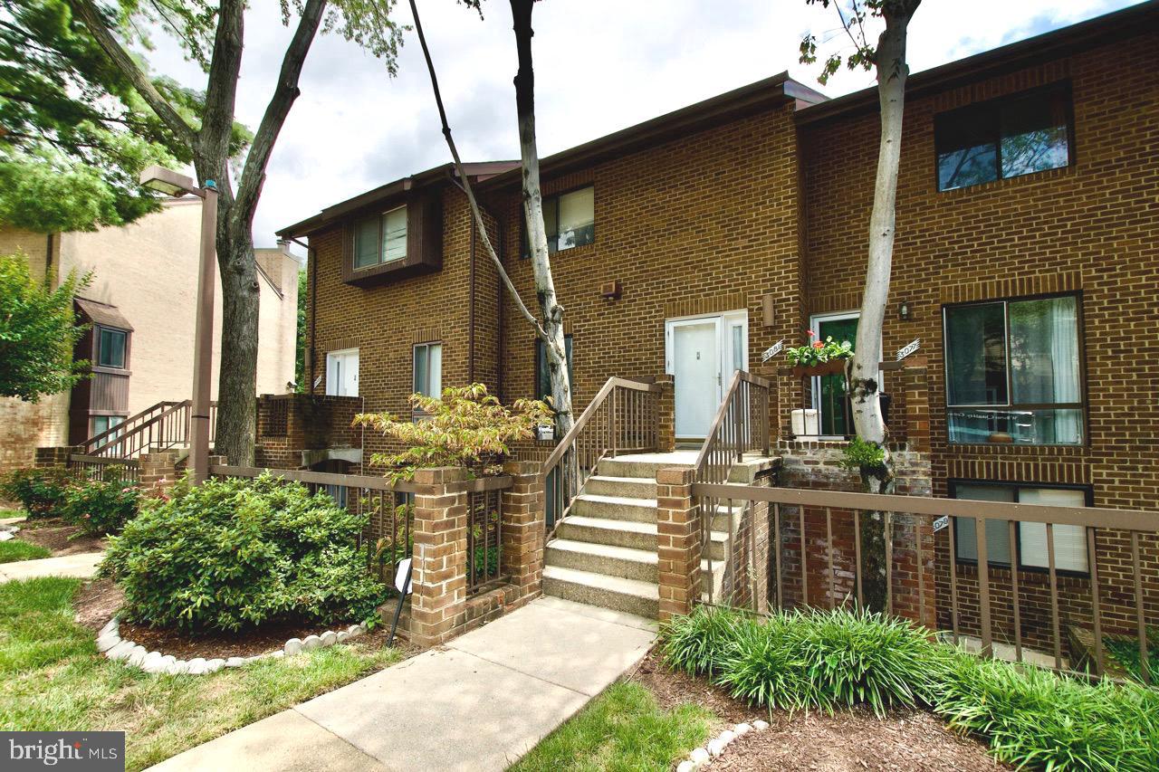 3081 HAWTHORNE DR NE #3081, WASHINGTON, District Of Columbia 20017, 2 Bedrooms Bedrooms, ,2 BathroomsBathrooms,Residential,For sale,3081 HAWTHORNE DR NE #3081,DCDC2211992 MLS # DCDC2211992