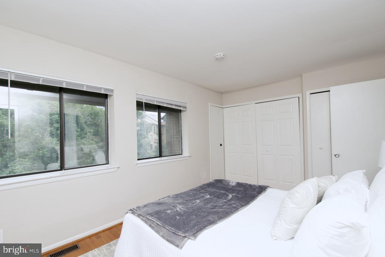 3081 HAWTHORNE DR NE #3081, WASHINGTON, District Of Columbia 20017, 2 Bedrooms Bedrooms, ,2 BathroomsBathrooms,Residential,For sale,3081 HAWTHORNE DR NE #3081,DCDC2211992 MLS # DCDC2211992