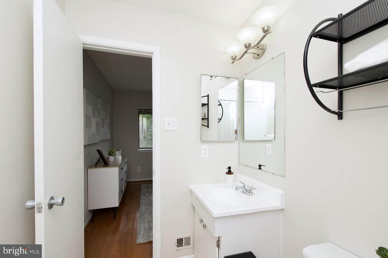3081 HAWTHORNE DR NE #3081, WASHINGTON, District Of Columbia 20017, 2 Bedrooms Bedrooms, ,2 BathroomsBathrooms,Residential,For sale,3081 HAWTHORNE DR NE #3081,DCDC2211992 MLS # DCDC2211992
