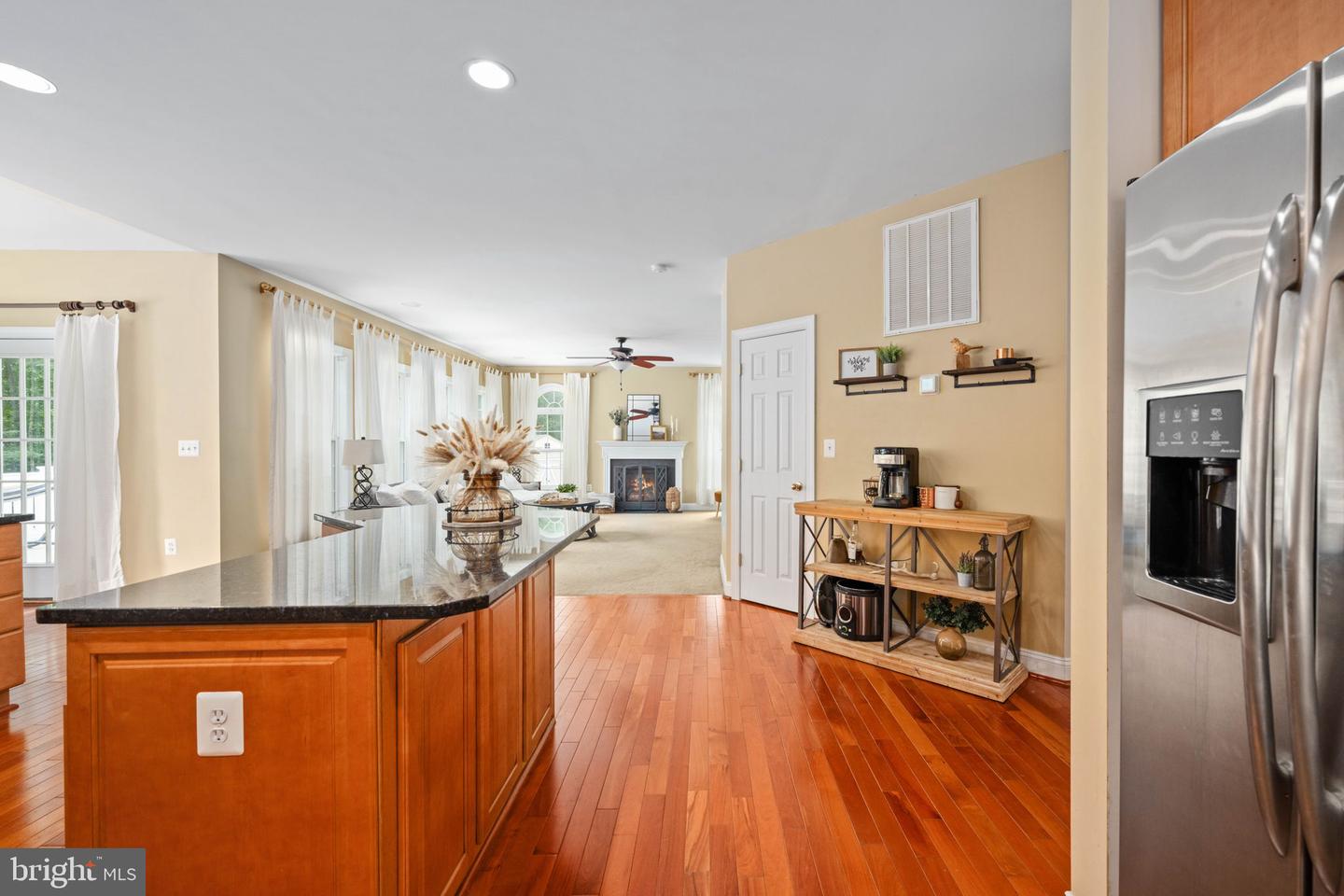 564 GENTLE BREEZE CIR, FREDERICKSBURG, Virginia 22406, 5 Bedrooms Bedrooms, ,3 BathroomsBathrooms,Residential,For sale,564 GENTLE BREEZE CIR,VAST2041104 MLS # VAST2041104