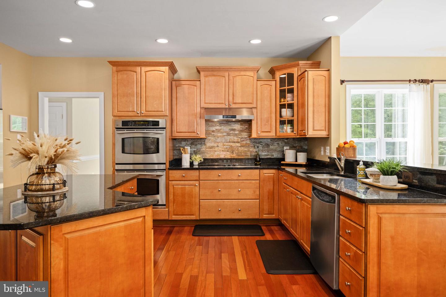 564 GENTLE BREEZE CIR, FREDERICKSBURG, Virginia 22406, 5 Bedrooms Bedrooms, ,3 BathroomsBathrooms,Residential,For sale,564 GENTLE BREEZE CIR,VAST2041104 MLS # VAST2041104